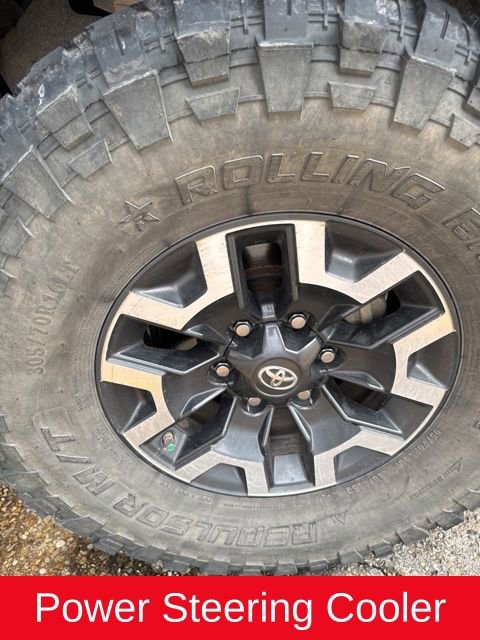 Used 2017 Toyota Tacoma TRD Off-Road image 21