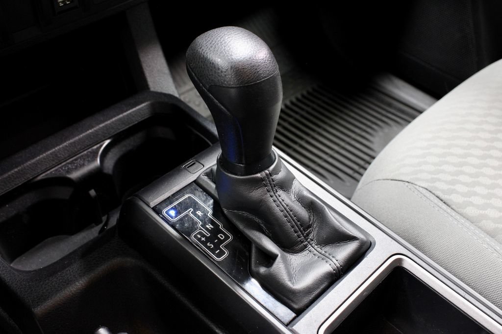 Used 2023 Toyota Tacoma SR AWD/4WD image 34