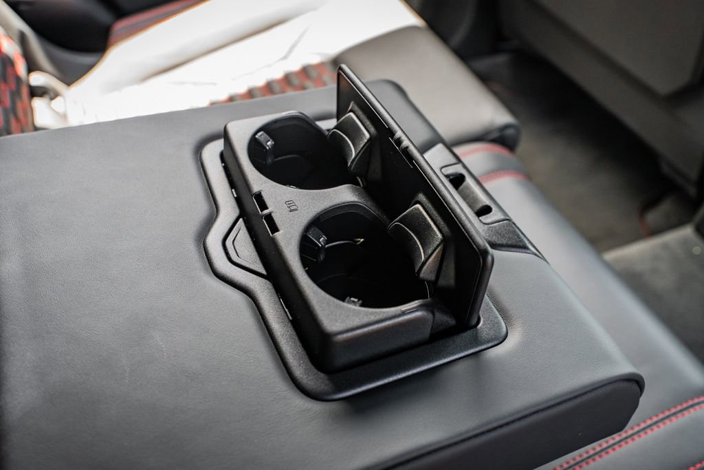Used 2019 Lamborghini Urus AWD/4WD image 46