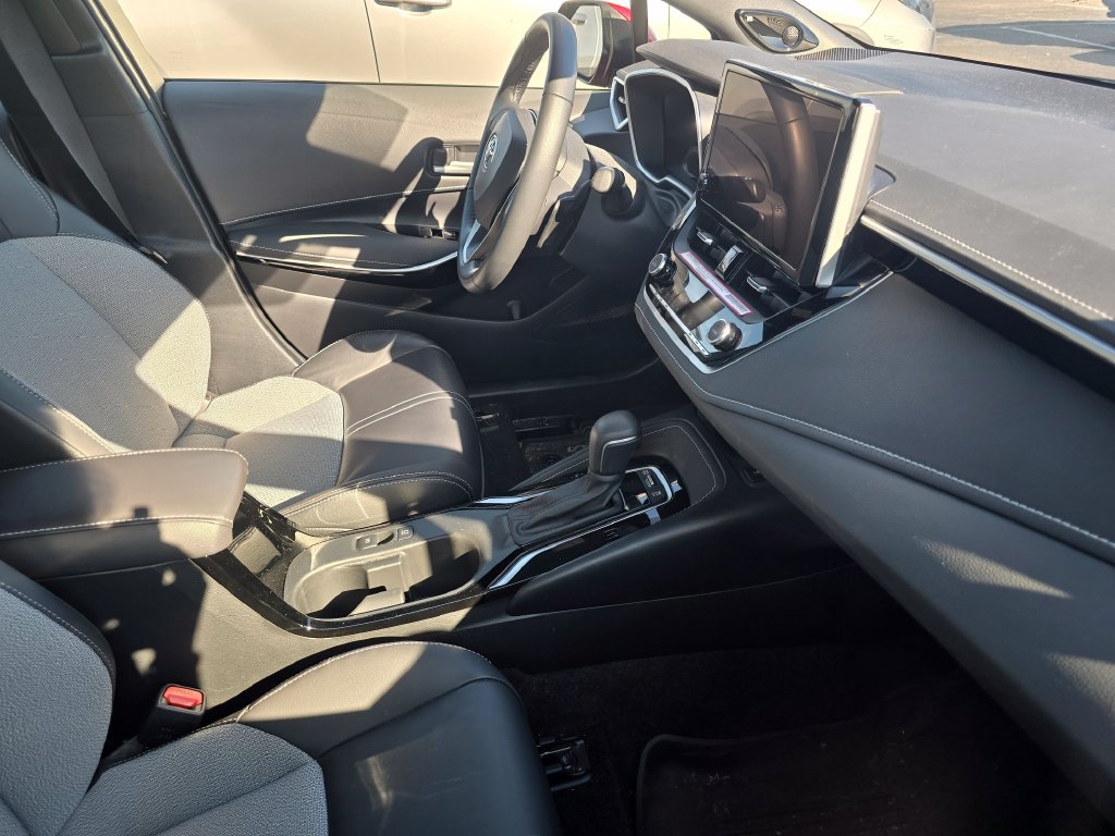 Used 2024 Toyota Corolla XSE FWD image 12