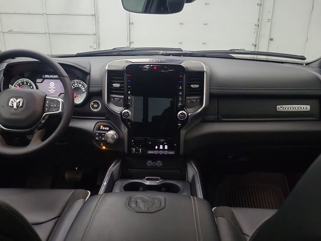 Used 2025 RAM 1500 Laramie AWD/4WD image 19