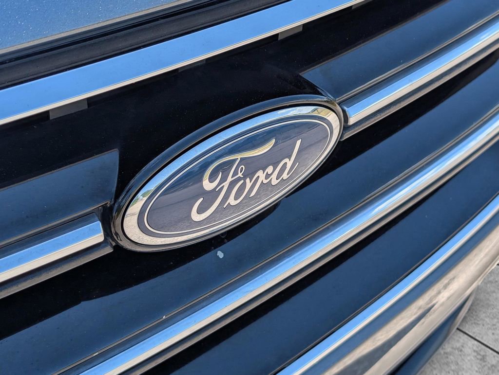 Used 2019 Ford Escape SE image 10