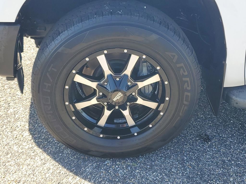 Used 2018 Toyota Tundra SR image 29