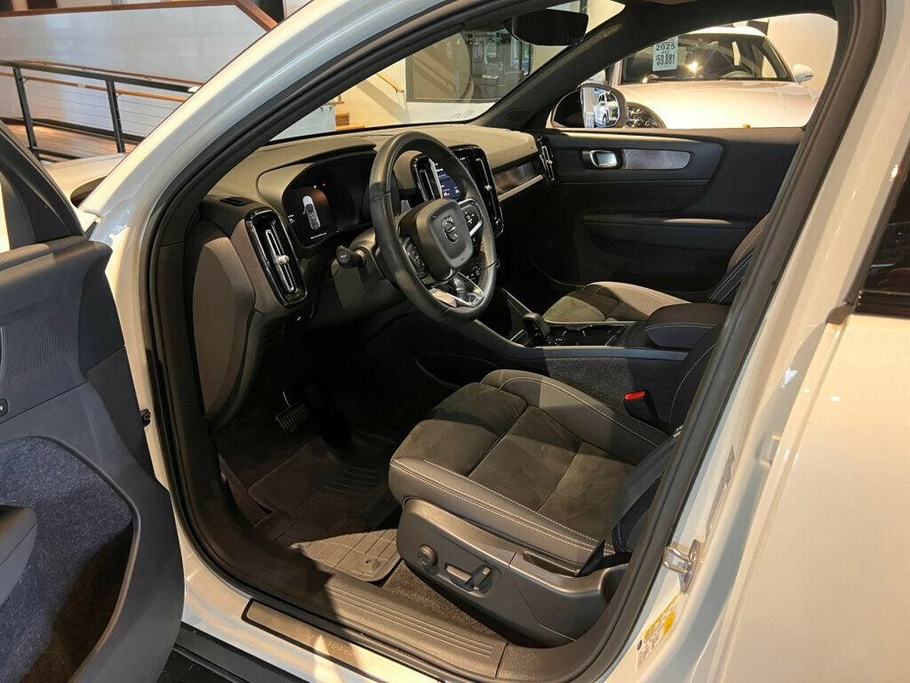 Used 2023 Volvo C40 P8 Recharge Plus AWD/4WD image 15