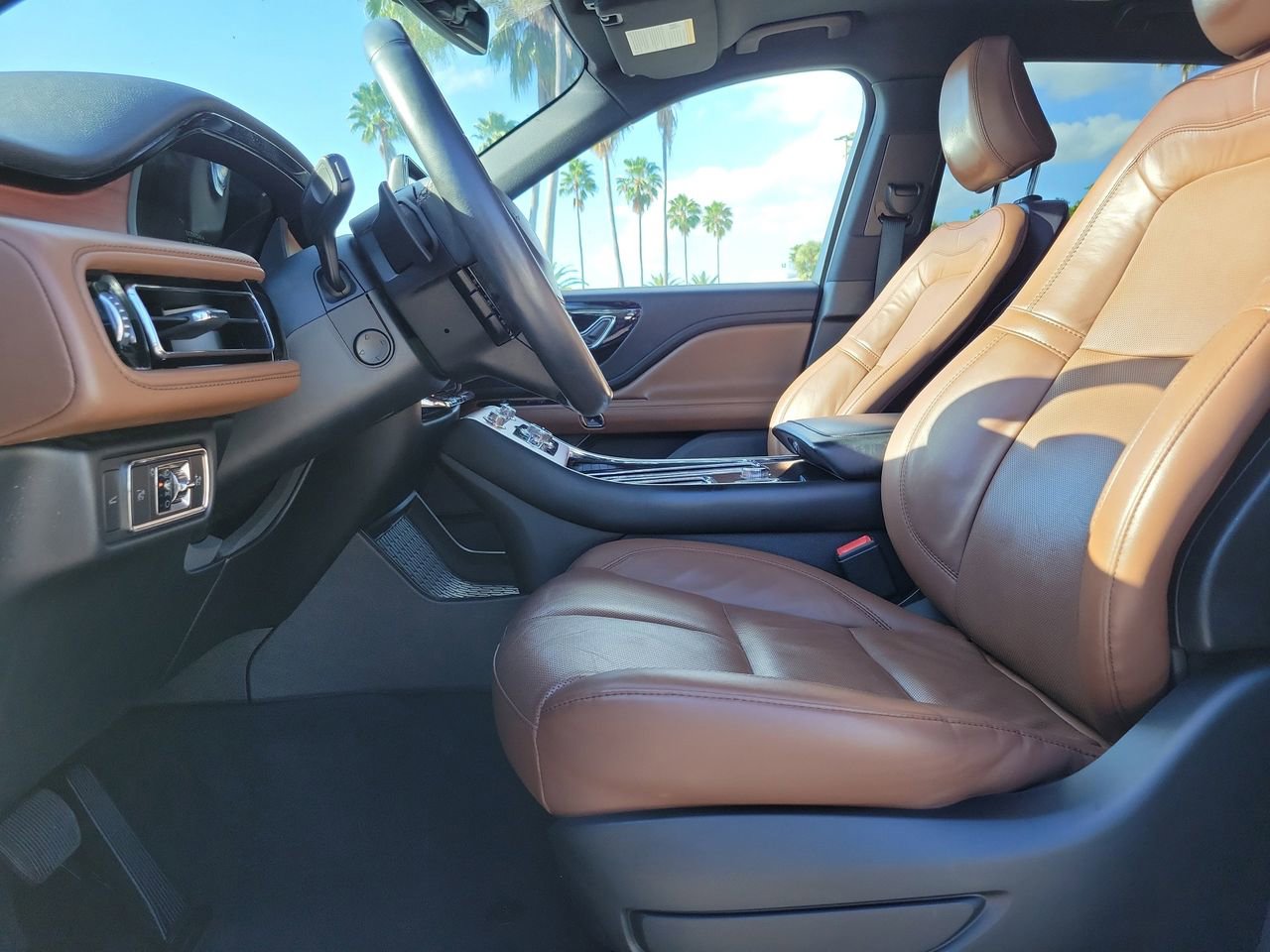 Used 2023 Lincoln Aviator Reserve w/ Elements Package Plus image 28