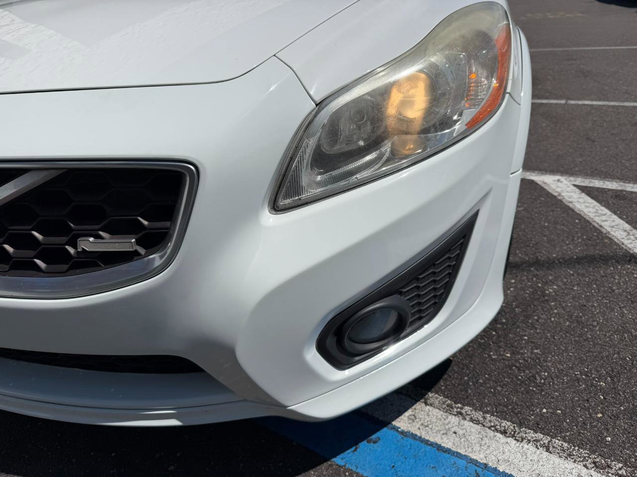 Used 2011 Volvo C30 T5 R-Design FWD image 6