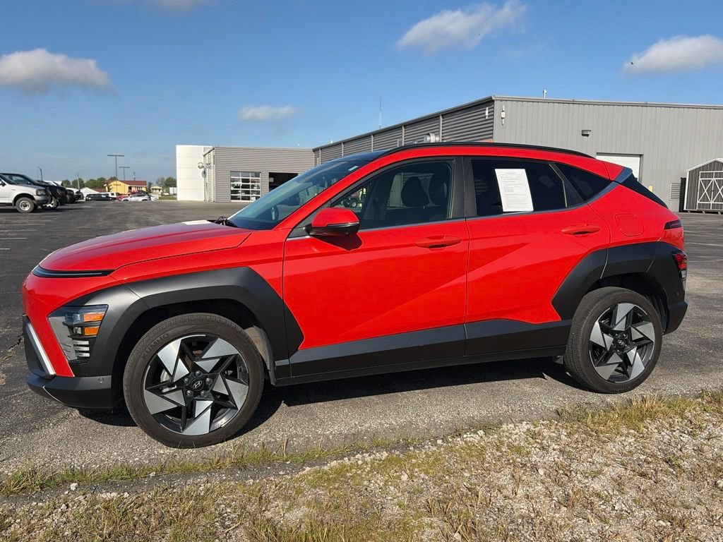 Used 2024 Hyundai Kona Limited AWD/4WD image 1