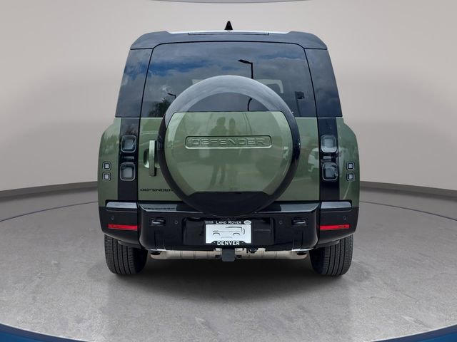 New 2026 Land Rover Defender 130 X-Dynamic SE image 6