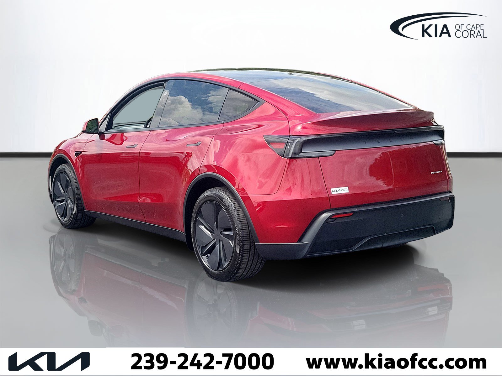 Used 2026 Tesla Model Y Long Range AWD/4WD image 4