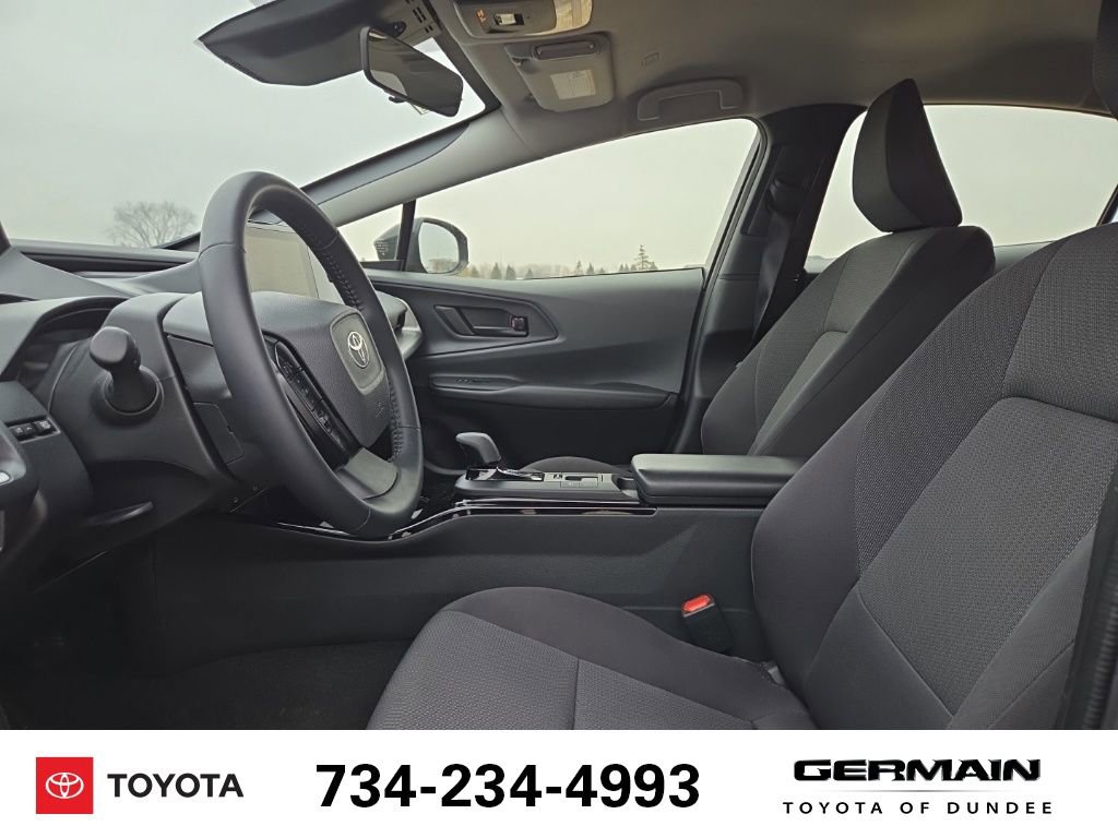 Used 2025 Toyota Prius LE image 12