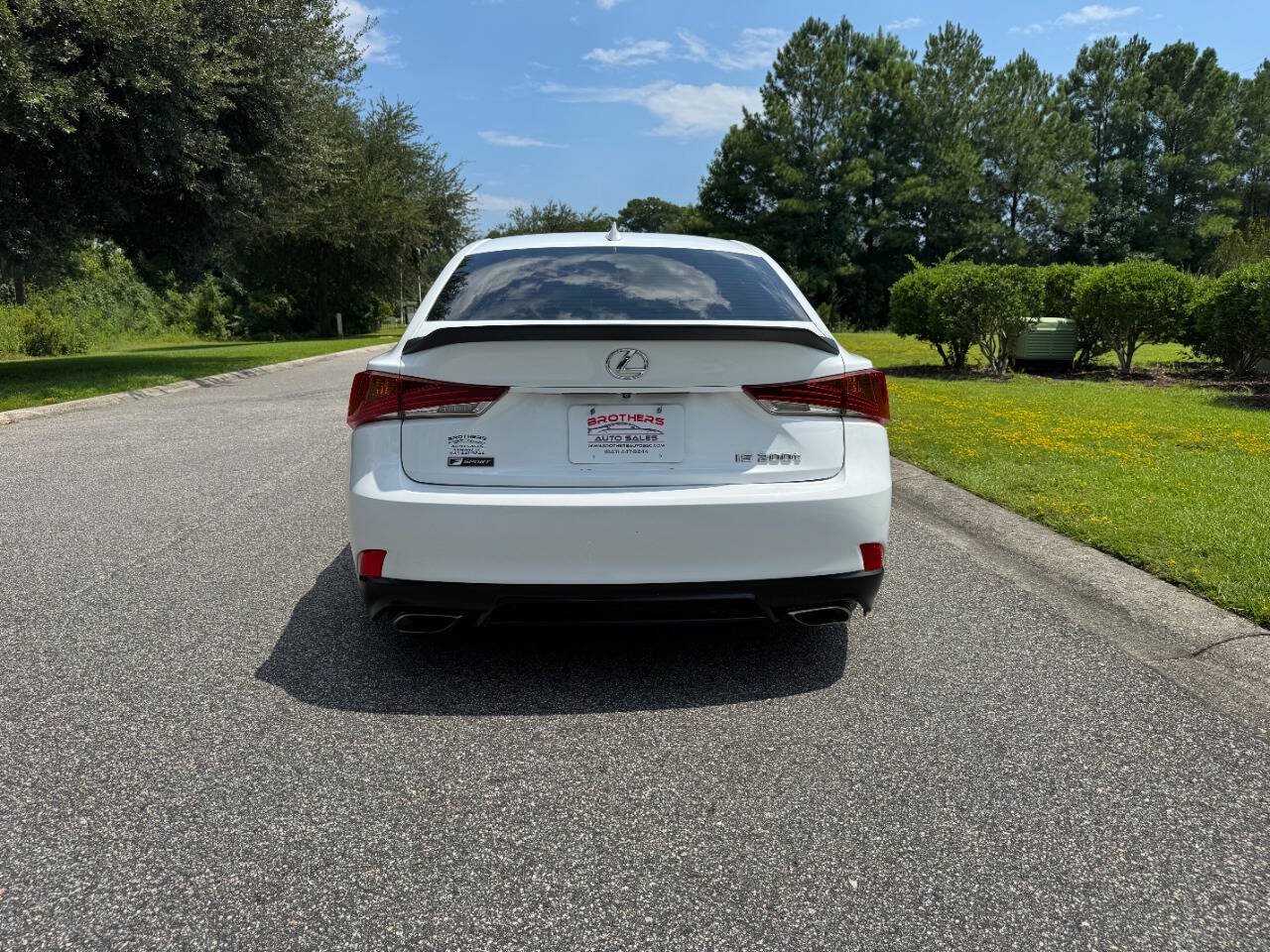 Used 2017 Lexus IS 200t F Sport w/ F Sport Package RWD image 31