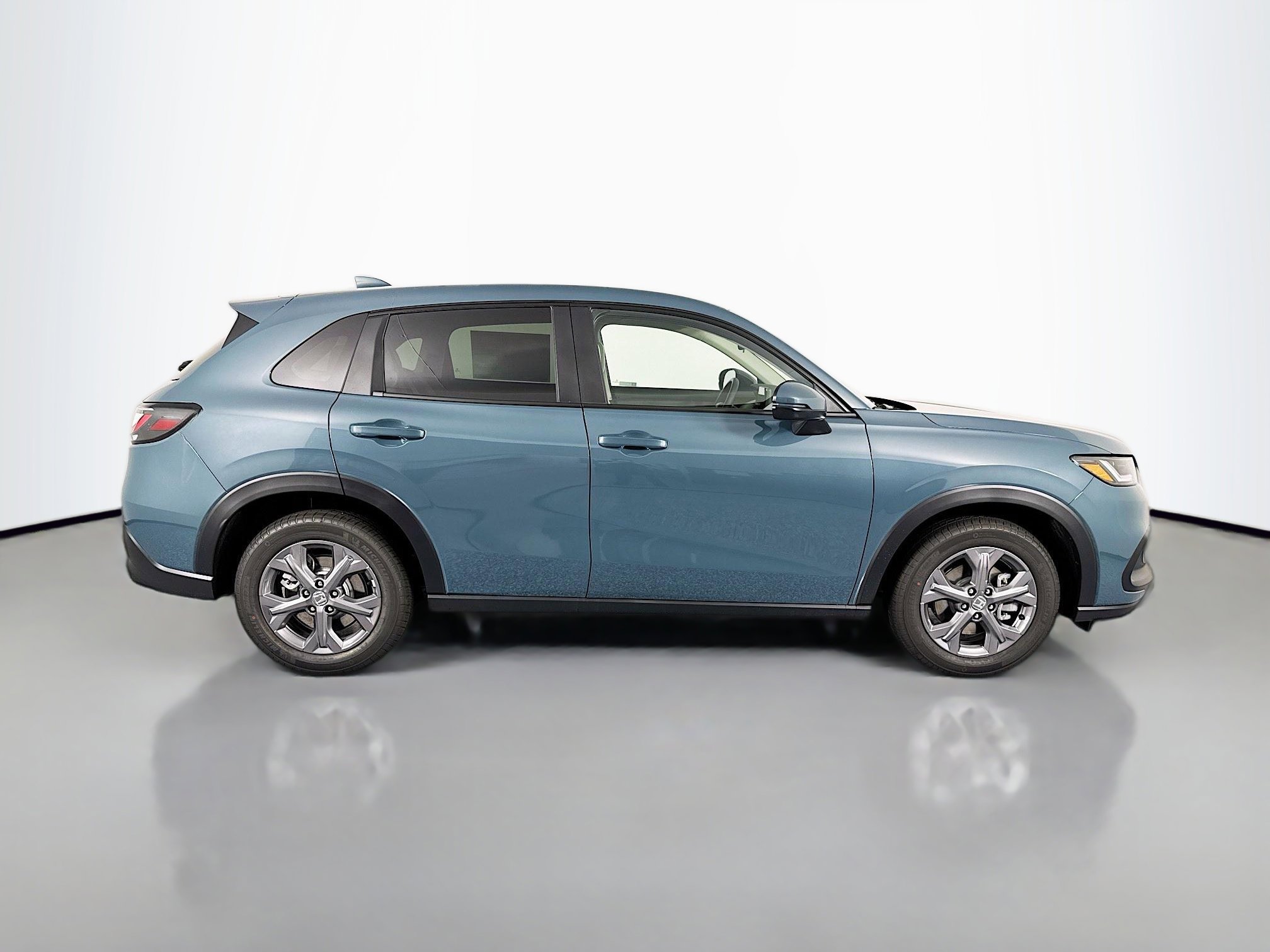 New 2027 Honda HR-V LX image 4