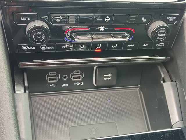 New 2025 Jeep Grand Cherokee Altitude image 24