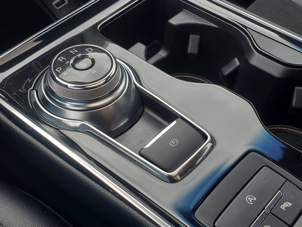 Used 2019 Ford Edge ST w/ Equipment Group 401A AWD/4WD image 24