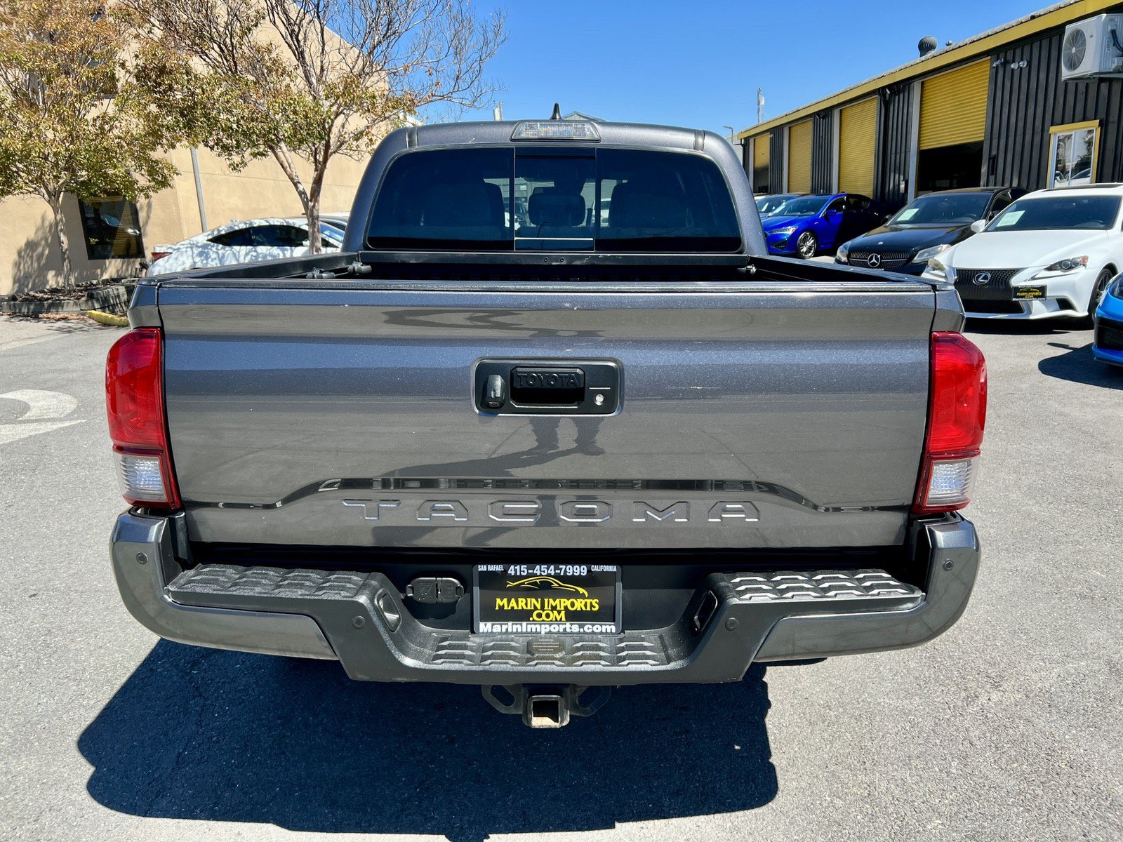 Used 2019 Toyota Tacoma TRD Off-Road w/ Technology Package AWD/4WD image 7