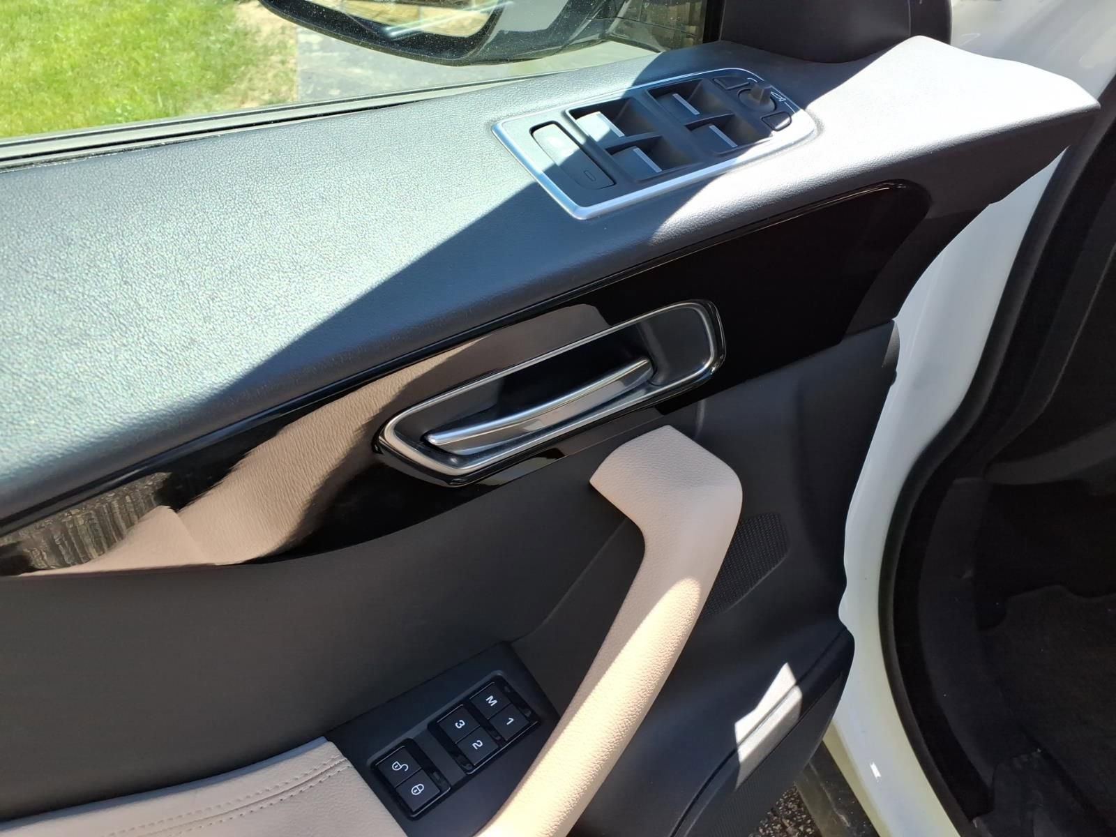 Used 2017 Jaguar F-PACE Premium AWD/4WD image 15