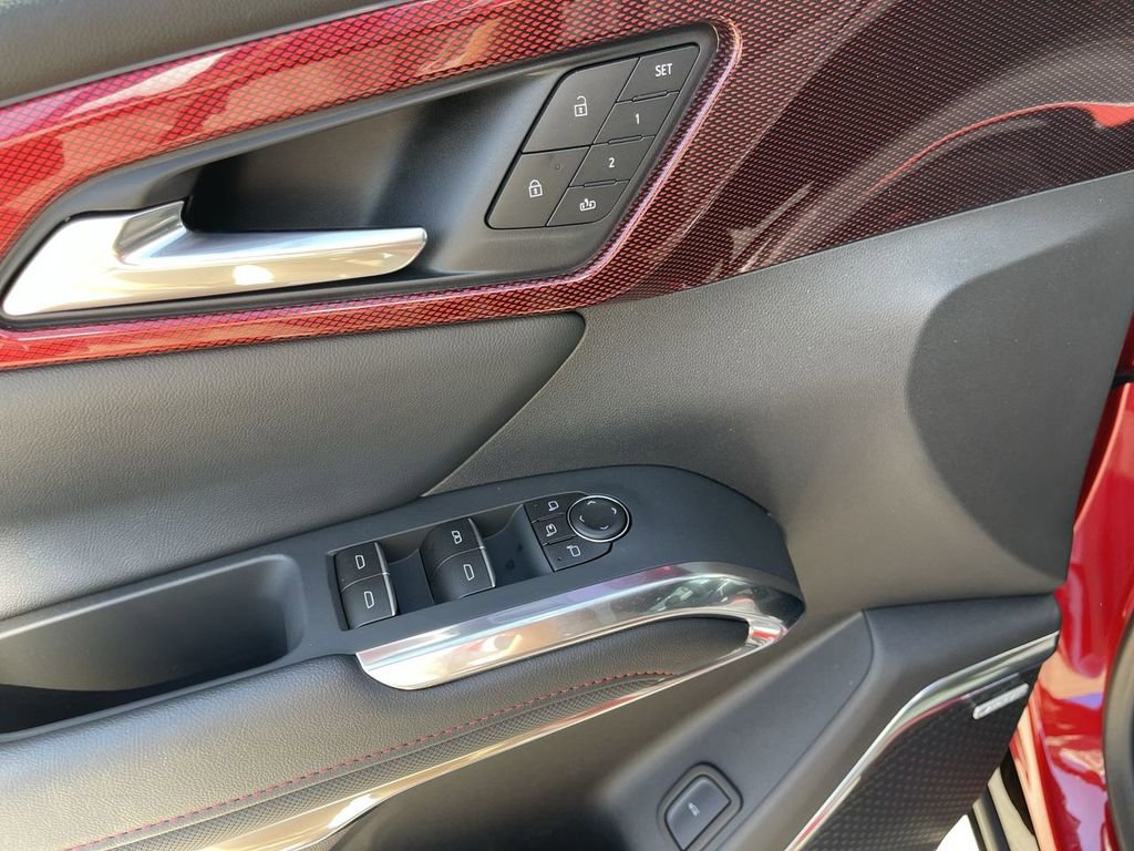 New 2026 Chevrolet Traverse RS w/ LPO, Floor Liner Package AWD/4WD image 13