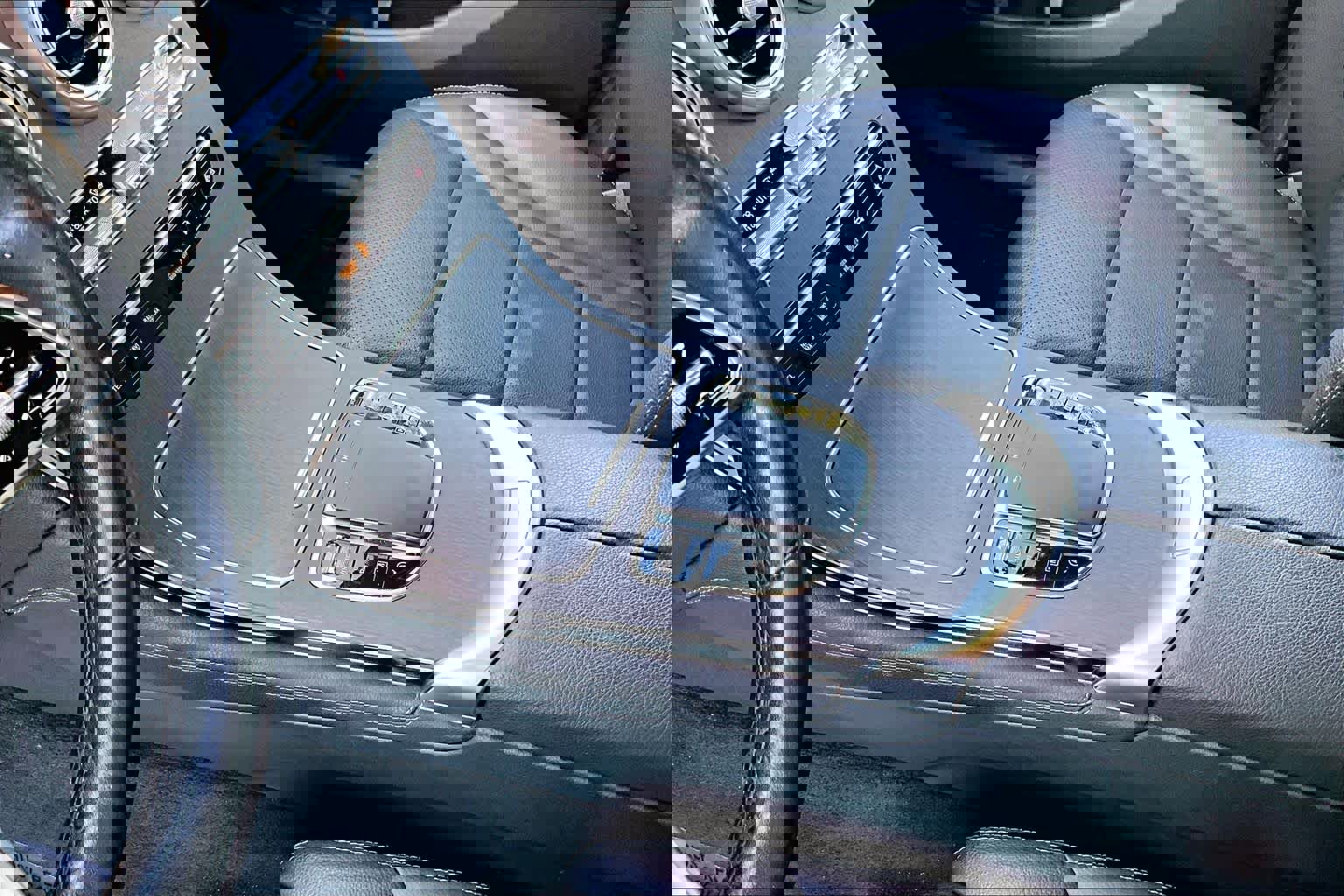 Used 2021 Mercedes-Benz GLC 300 GLC 300 image 16