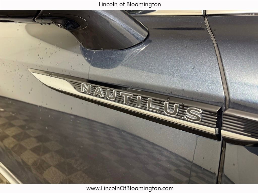 Used 2022 Lincoln Nautilus Black Label w/ Class II Trailer Tow Package AWD/4WD image 16