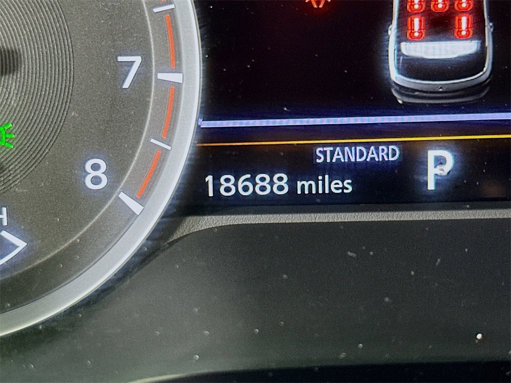 Used 2025 INFINITI QX60 Pure image 33