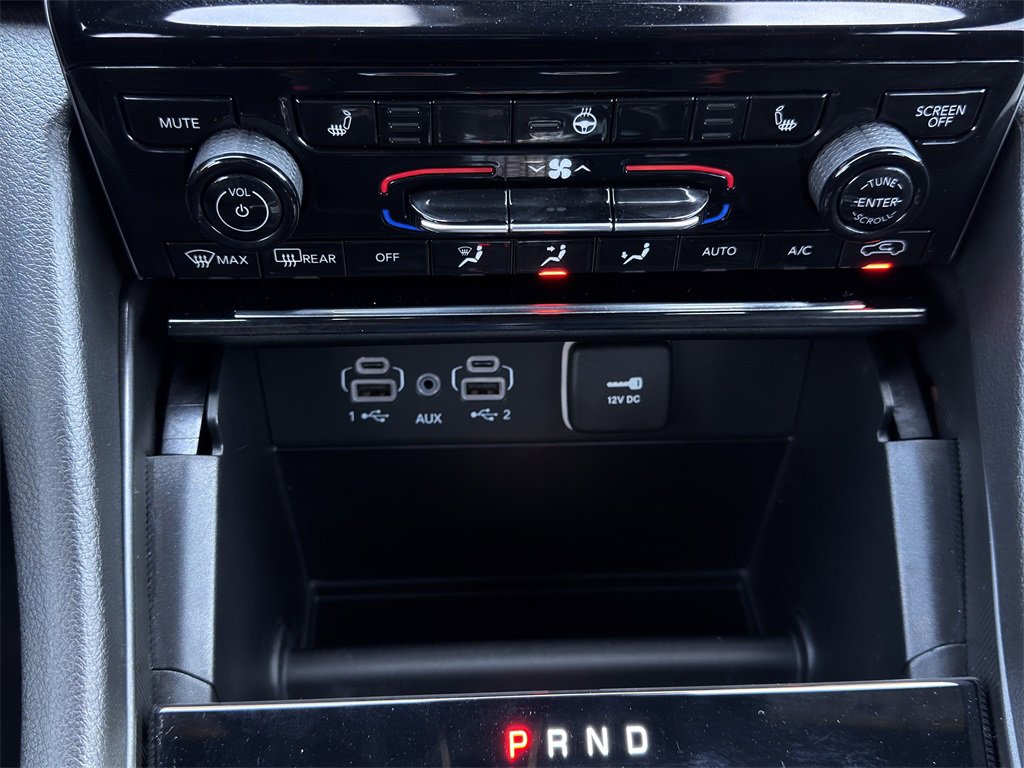 New 2025 Jeep Grand Cherokee Limited w/ Black Appearance Package image 16