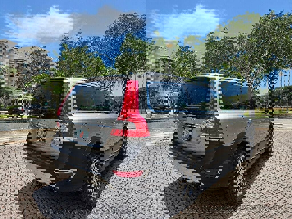 Used 2015 Volvo XC70 T5 Premier w/ Proximity Package FWD image 9