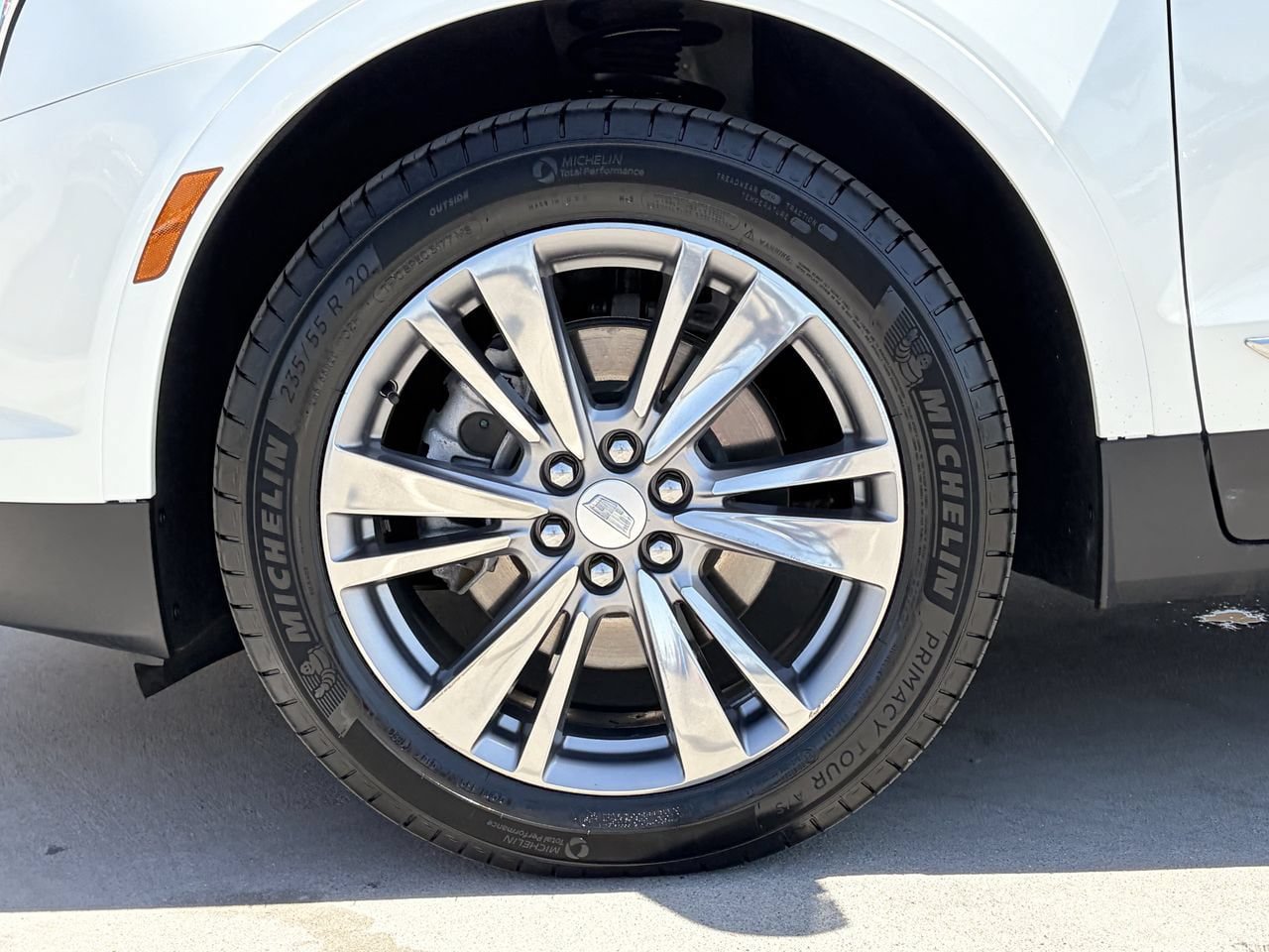 Certified 2024 Cadillac XT5 Premium Luxury FWD image 10