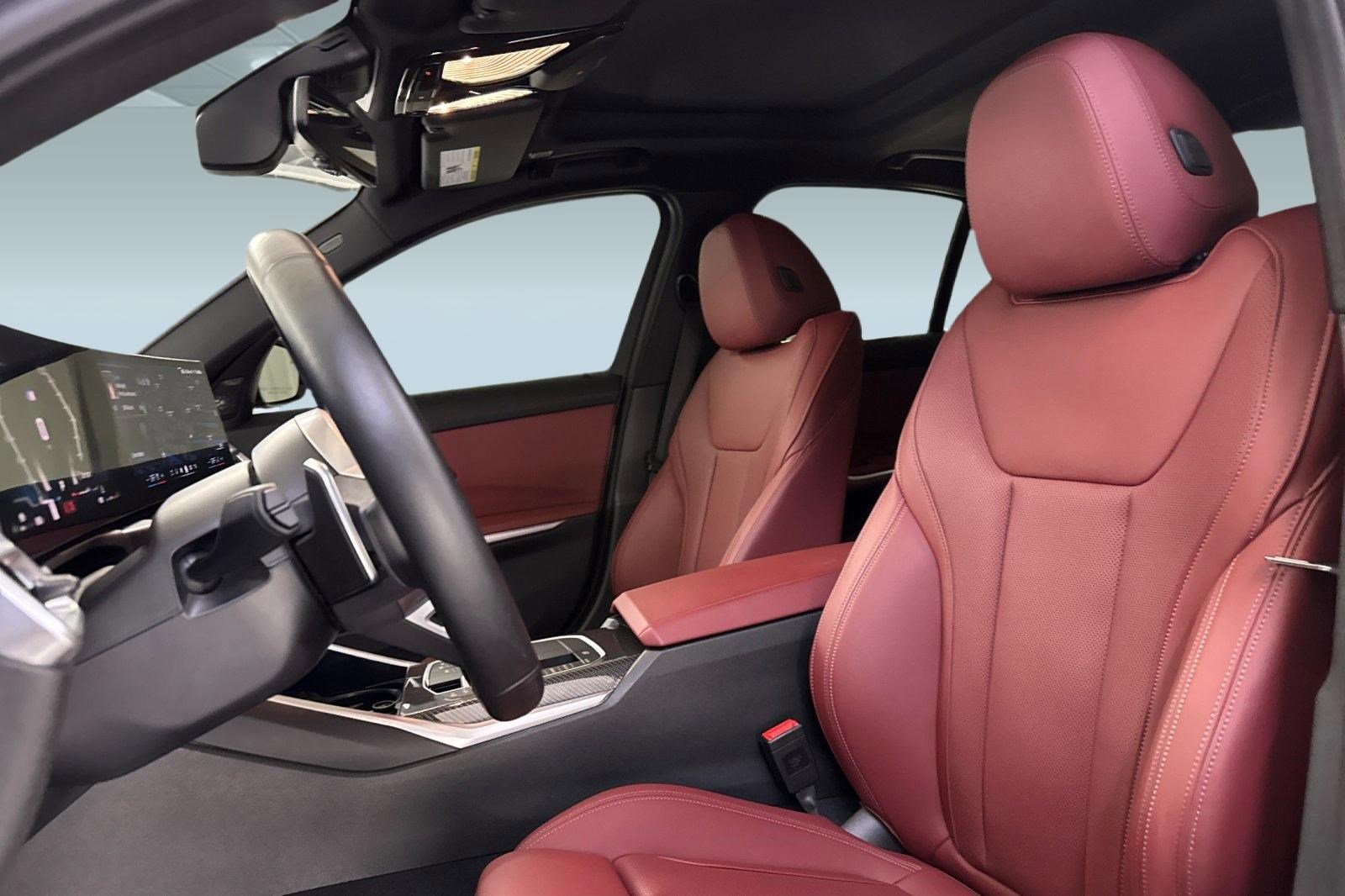 Used 2025 BMW M340i w/ Premium Package image 5