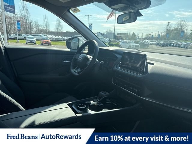 New 2026 Nissan Rogue SV w/ Cold Weather Package AWD/4WD image 12
