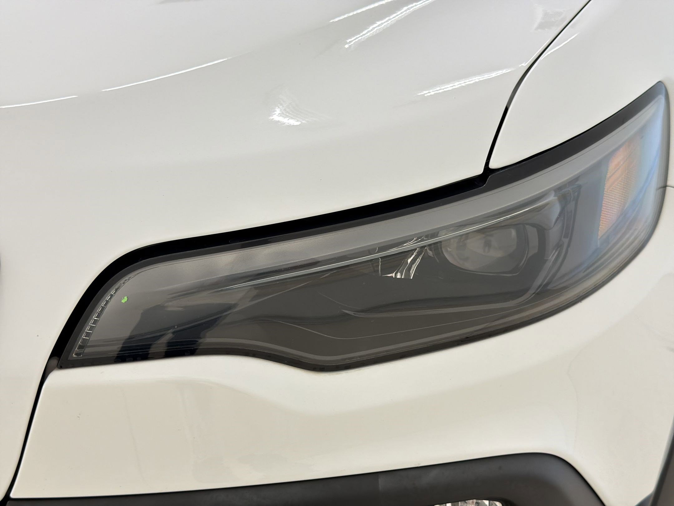 Used 2022 Jeep Cherokee Trailhawk image 11