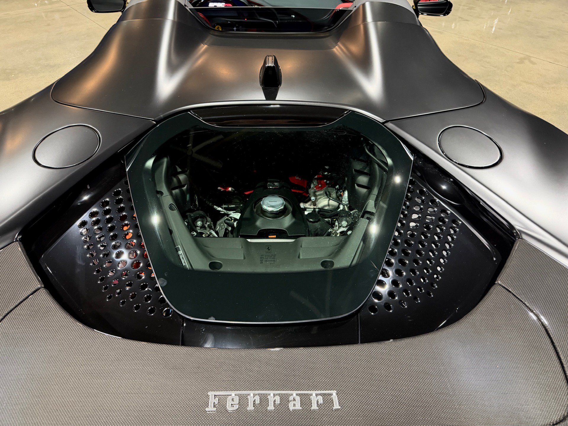 Used 2025 Ferrari SF90 Spider AWD/4WD image 33