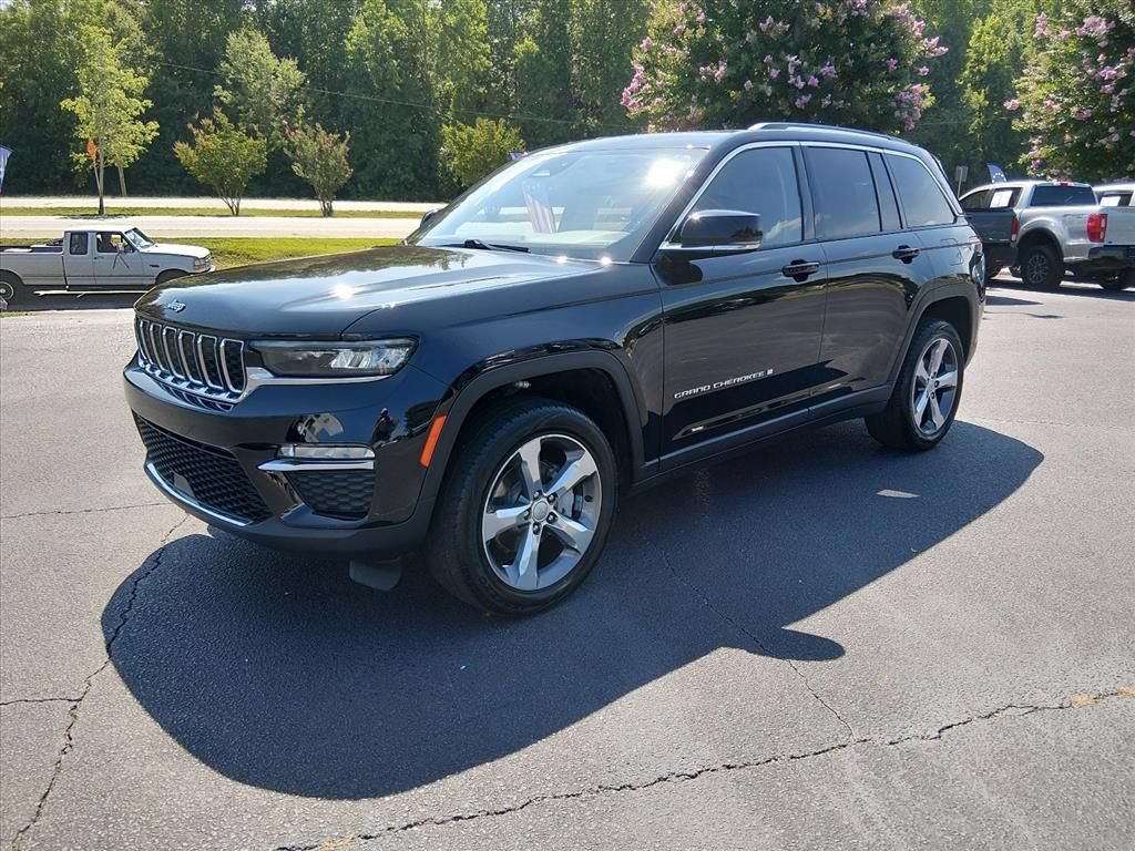 Used 2022 Jeep Grand Cherokee Limited RWD image 8