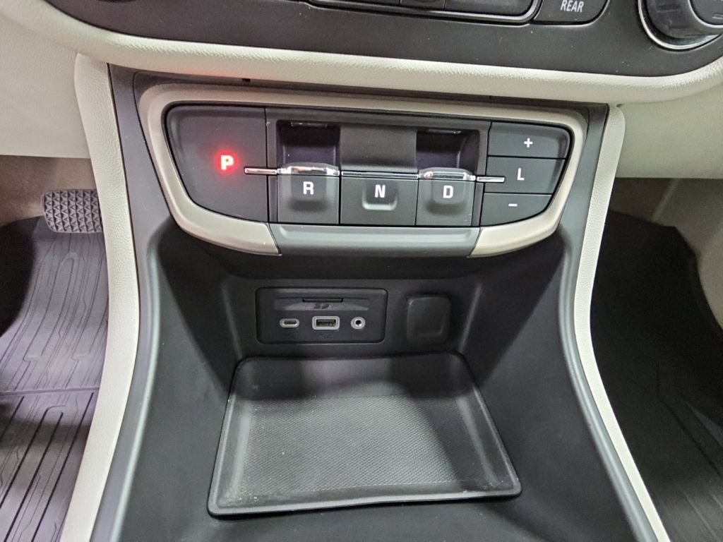 Certified 2023 GMC Terrain Denali AWD/4WD image 21