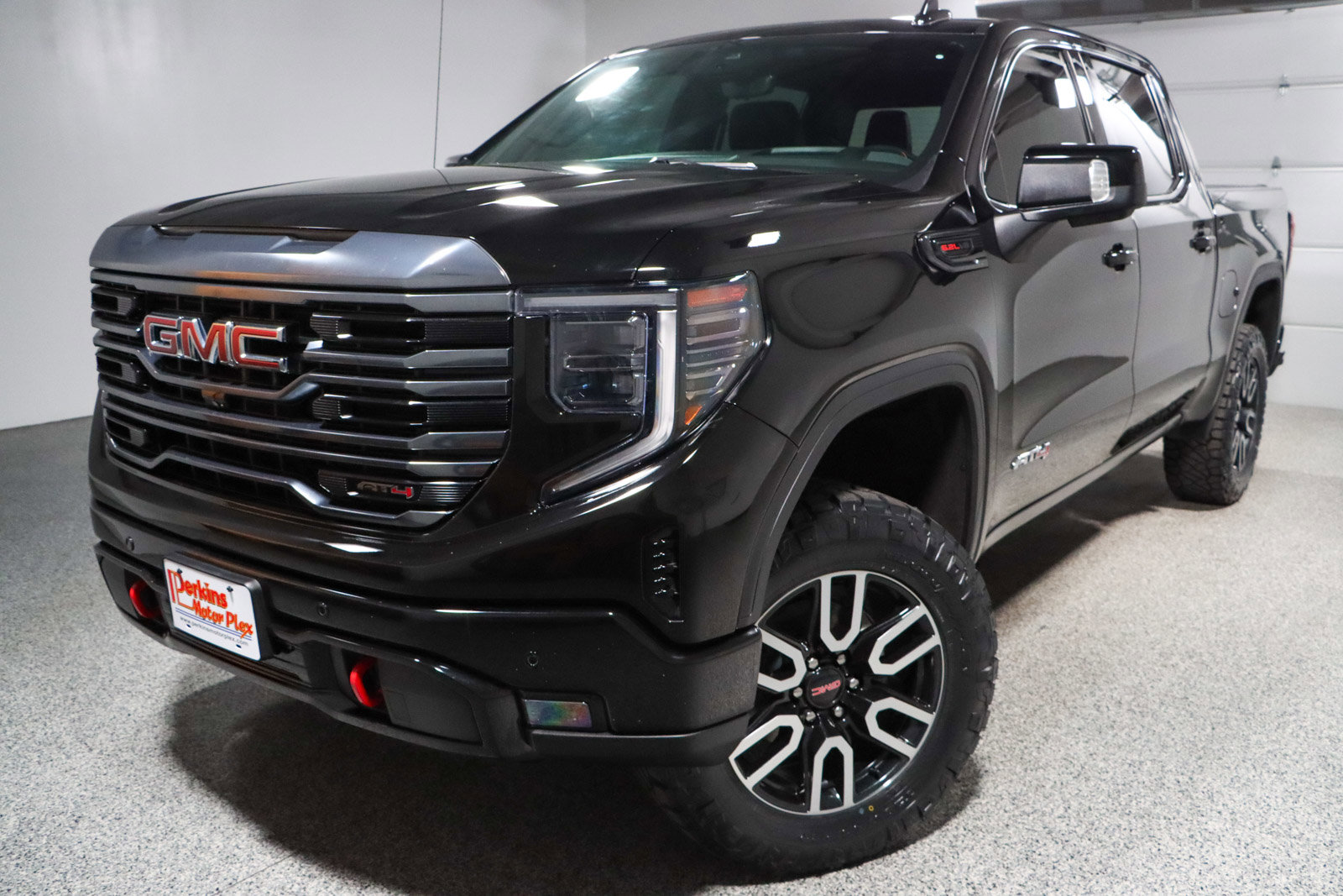 Used 2023 GMC Sierra 1500 AT4 w/ Technology Package image 34