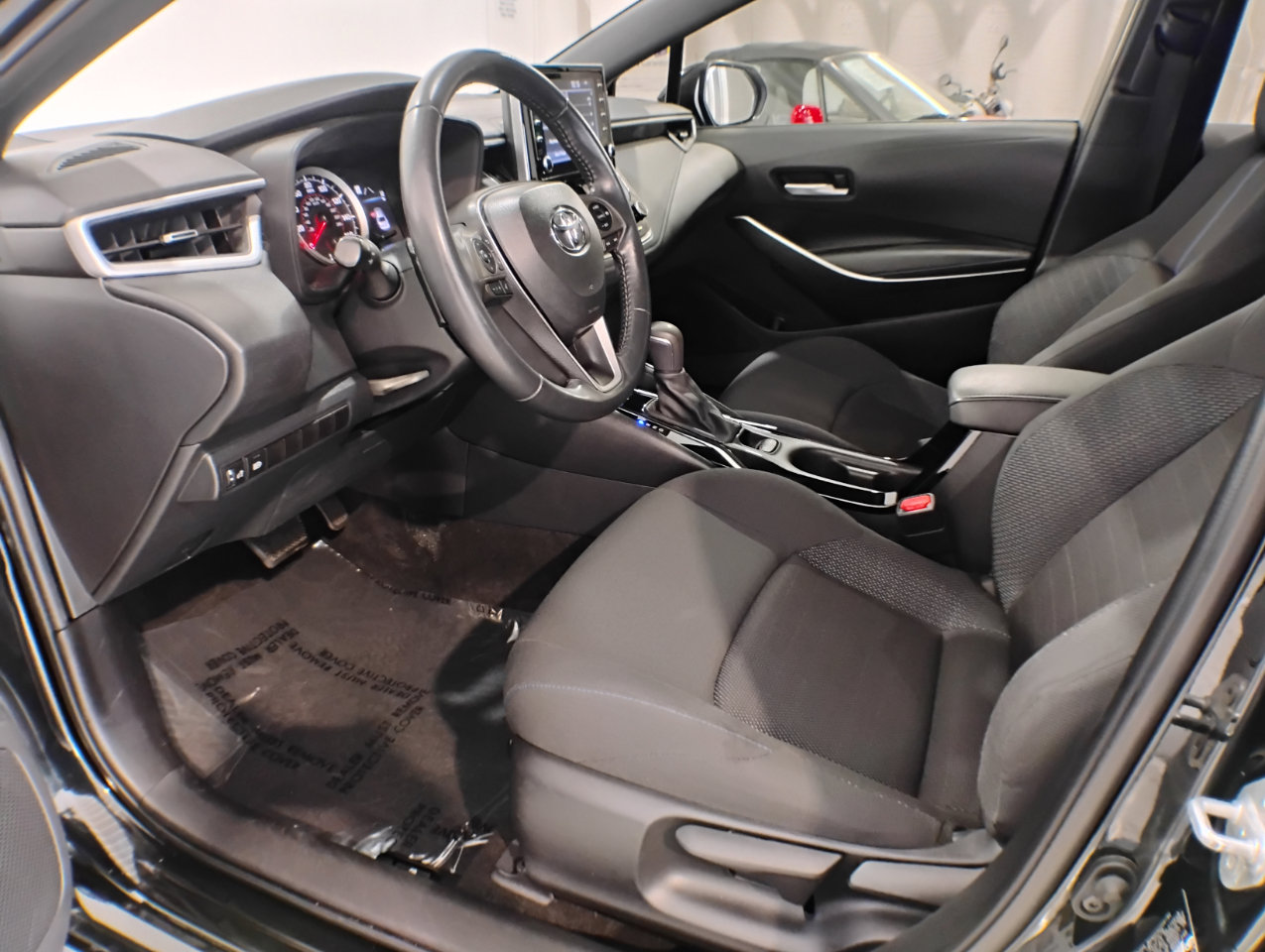 Used 2020 Toyota Corolla SE image 23