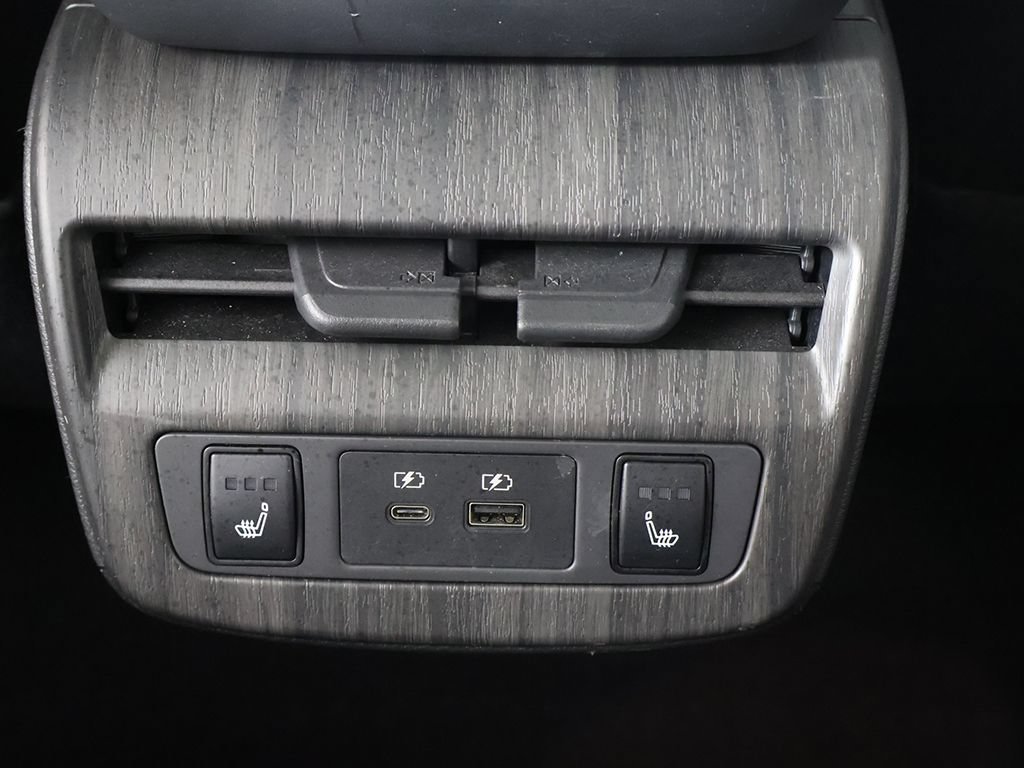 Used 2024 Nissan Ariya AWD image 54