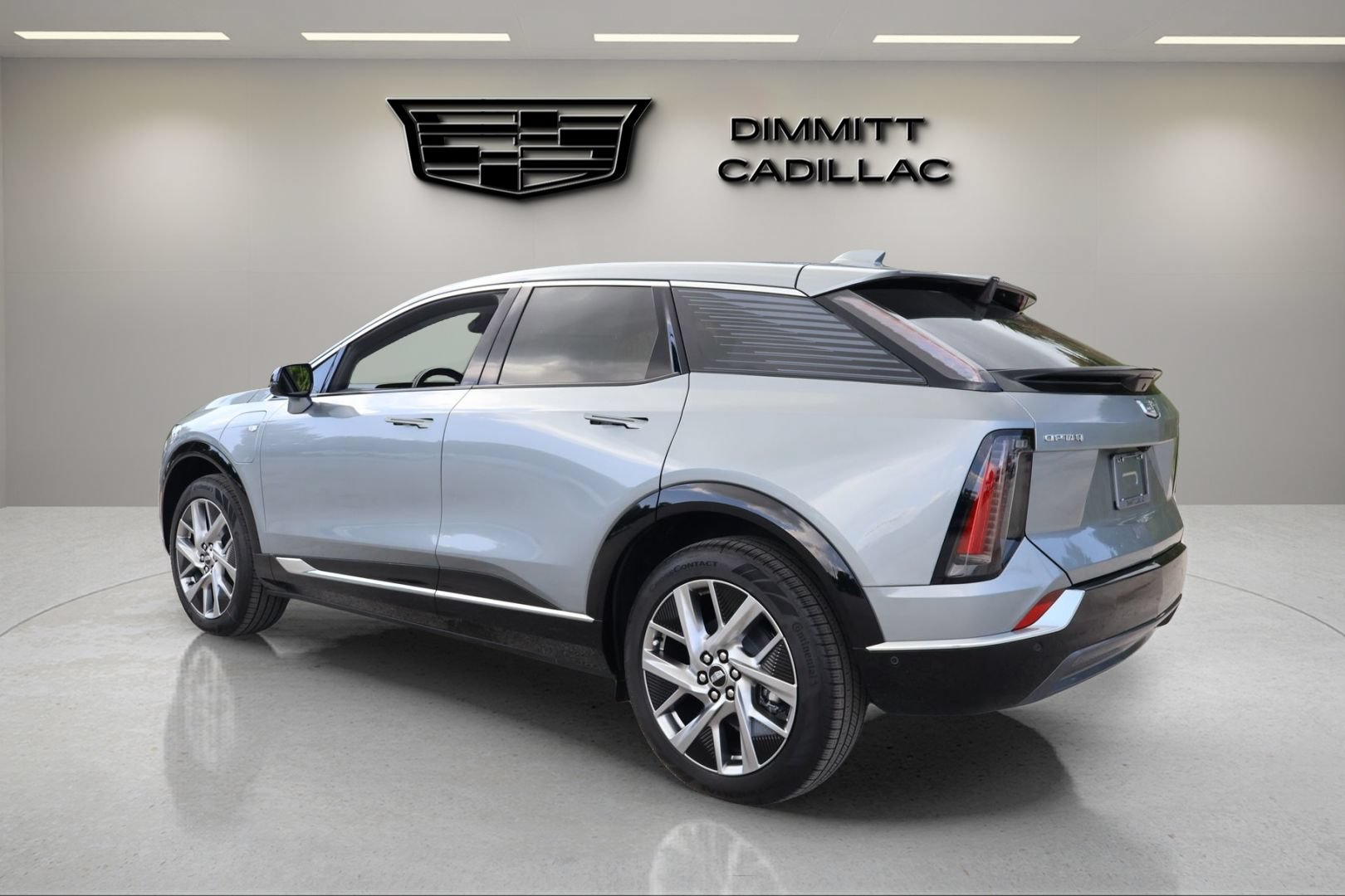 New 2026 Cadillac Optiq Luxury 1 RWD image 7