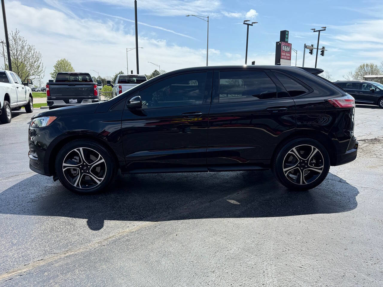 Used 2021 Ford Edge ST image 4