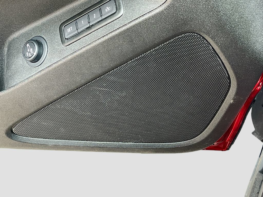 Used 2023 Chevrolet Equinox Premier AWD/4WD image 18