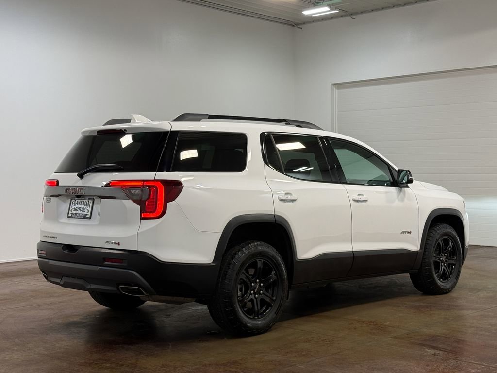 Used 2023 GMC Acadia AT4 image 4