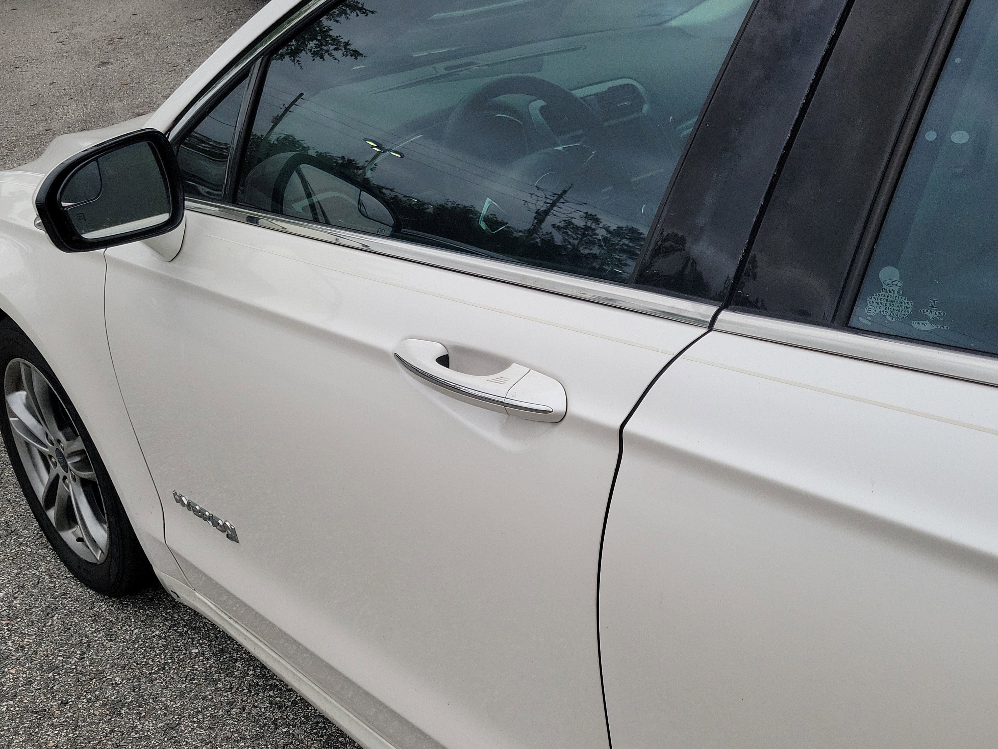 Used 2015 Ford Fusion Titanium FWD image 29