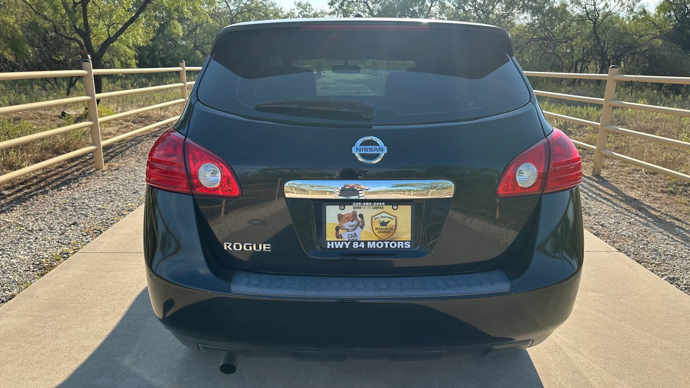 Used 2011 Nissan Rogue S image 9