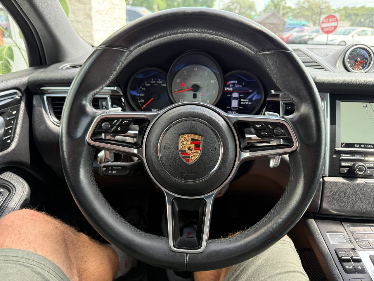 Used 2015 Porsche Macan S AWD/4WD image 29