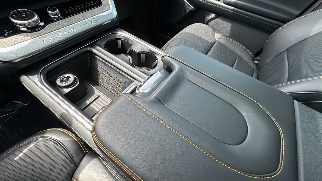 Certified 2025 Ford Expedition Tremor AWD/4WD image 45