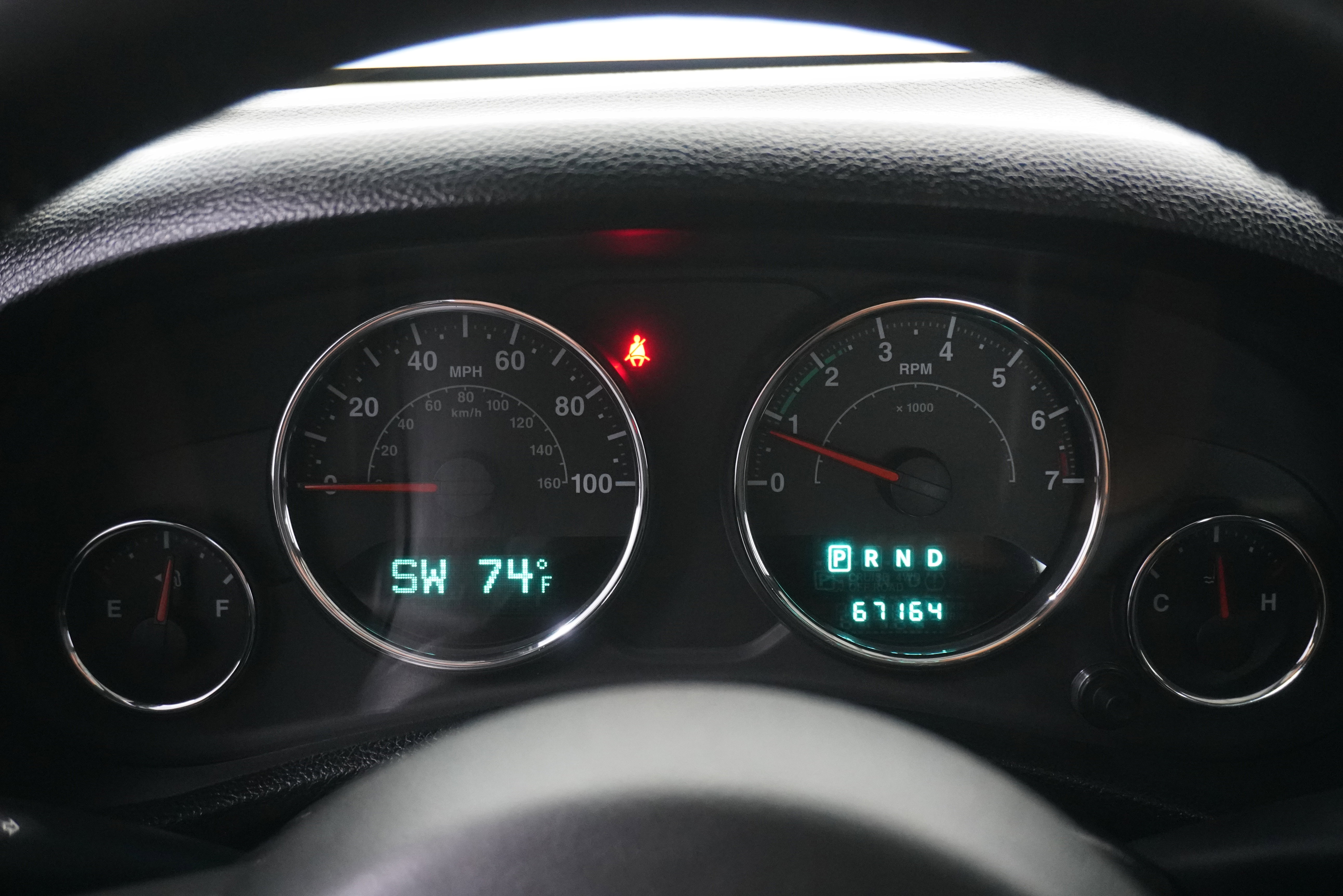 Used 2014 Jeep Wrangler Unlimited Sahara w/ Max Tow Package image 16