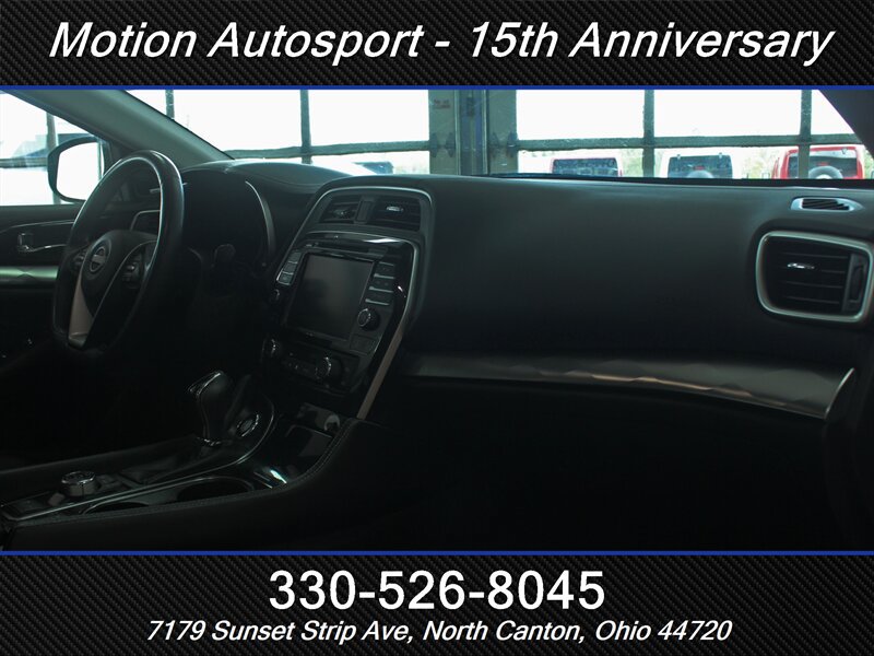 Used 2023 Nissan Maxima SL FWD image 33