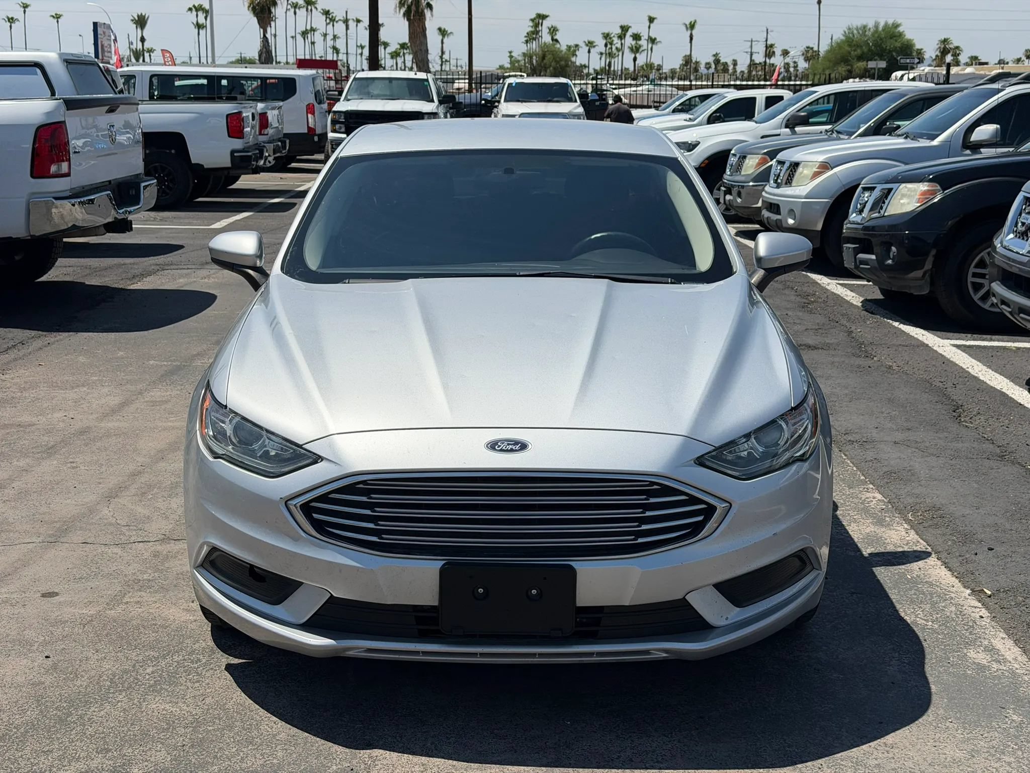 Used 2017 Ford Fusion SE FWD image 15