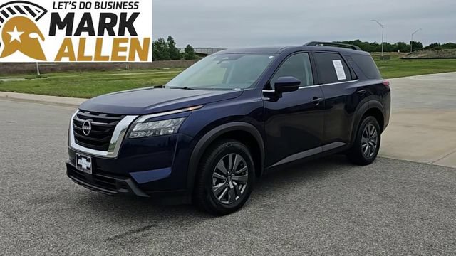 Used 2025 Nissan Pathfinder SV AWD/4WD image 4