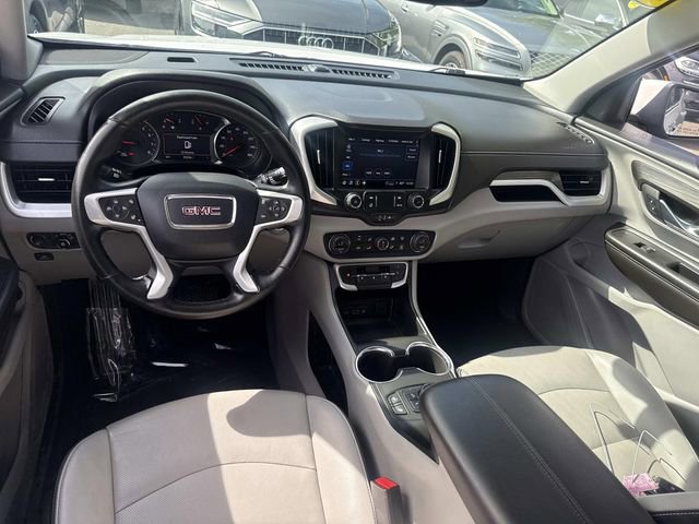 Used 2023 GMC Terrain SLT image 17
