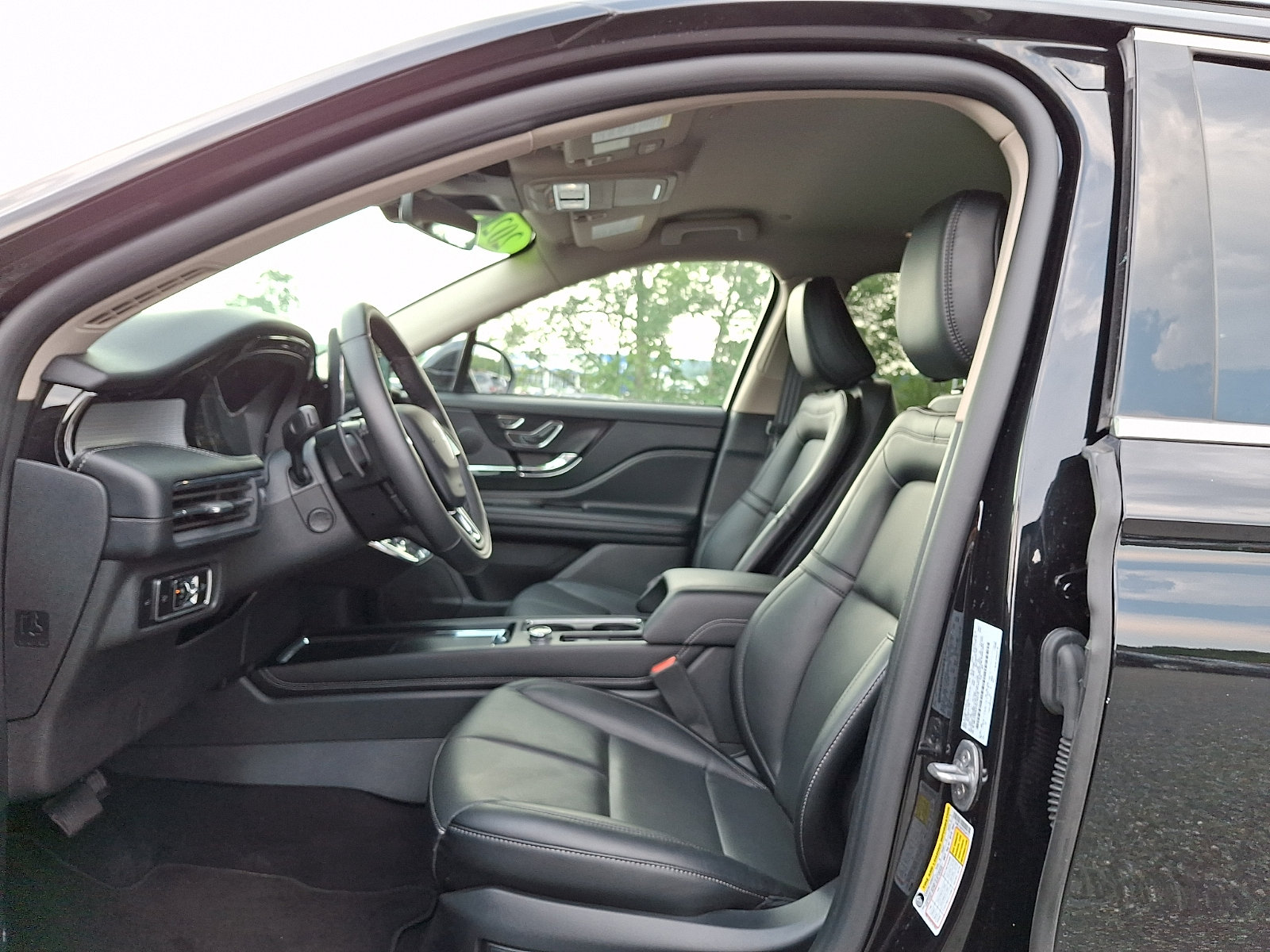 Certified 2026 Lincoln Corsair Premiere AWD/4WD image 14